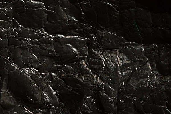 暗いしわくちゃアルミニウム箔テクスチャ背景 金属表面の空の背景 — ストック写真