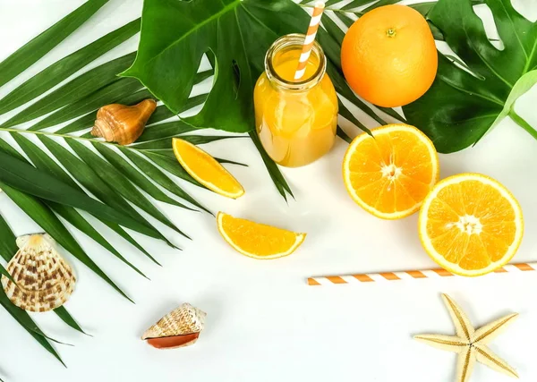 Palm Green Leaves Fresh Oranges Orange Juice White Background — Stock Photo, Image