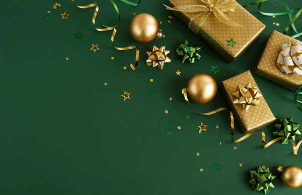 Fondo Navidad Navidad Decoraciones Año Nuevo Sobre Fondo Verde Con — Foto de Stock