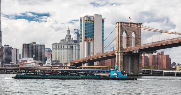 Automóviles Prensados Para Reciclar Barco Transporte Nueva York Manhattan East —  Fotos de Stock