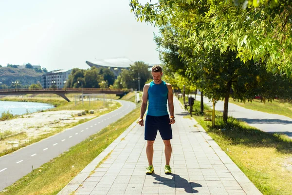 Urbane Menschen Darauf Vorbereiten Joggen Park Sonnigen Tag — Stockfoto