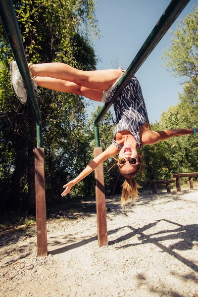 Fitness Woman Sport Wear Perfect Fitness Body Street Workout — Stock Photo, Image