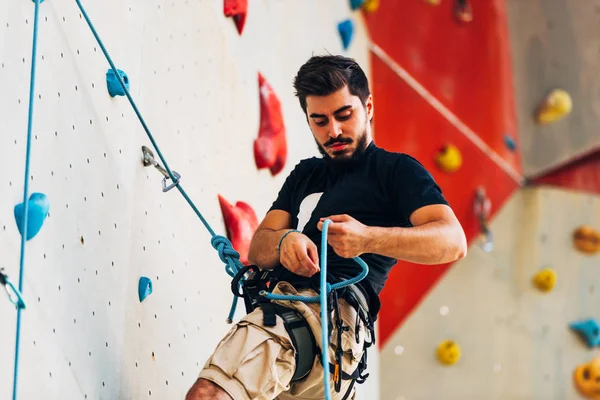 Aktivní Životní Styl Bouldering Lezení Dosažení Nejvyšší Koncept — Stock fotografie