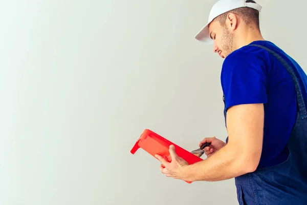 Worker Painting Wall White Paintbrush Living Room — Stock Photo, Image