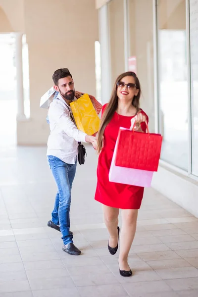 Shopping Staden Romantiskt Par Som Har Roligt Makedoniens Gator — Stockfoto