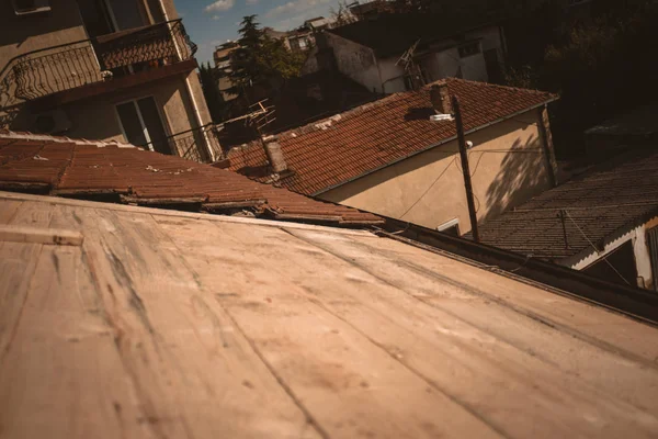 Remonty Dachu Nowe Materiały Budowlane Widok Szczytu Budynku — Zdjęcie stockowe