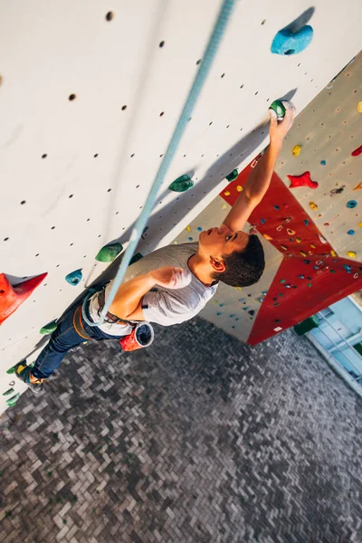 Aktivní Životní Styl Bouldering Lezení Dosažení Nejvyšší Koncept — Stock fotografie