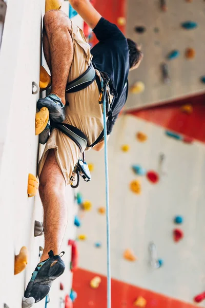 Aktivní Životní Styl Bouldering Lezení Dosažení Nejvyšší Koncept — Stock fotografie