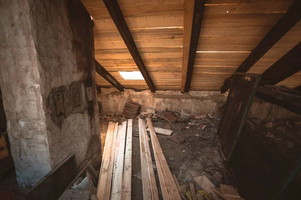 Çatı Tazminatları Yeni Inşaat Malzemeleri Binanın Tepesinden Manzara — Stok fotoğraf