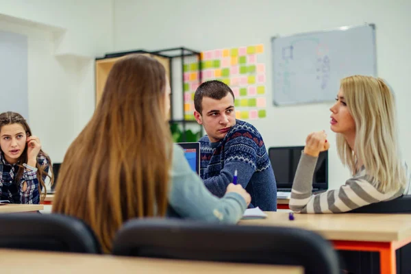 Students studying in school — Stock Photo, Image