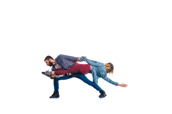 Mann und Frau zeigen aerobe Bewegungen — Stockfoto