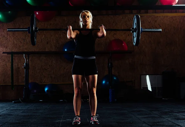 Fitness chica entrenamiento — Foto de Stock