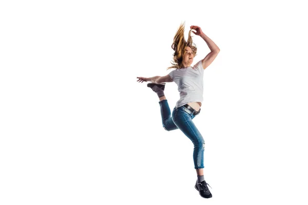 Dziewczyna robi ćwiczenia gimnastyki — Zdjęcie stockowe