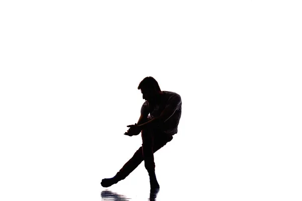 Λατρευτός άντρας που χορεύει απομονωμένος σε λευκό φόντο — Φωτογραφία Αρχείου