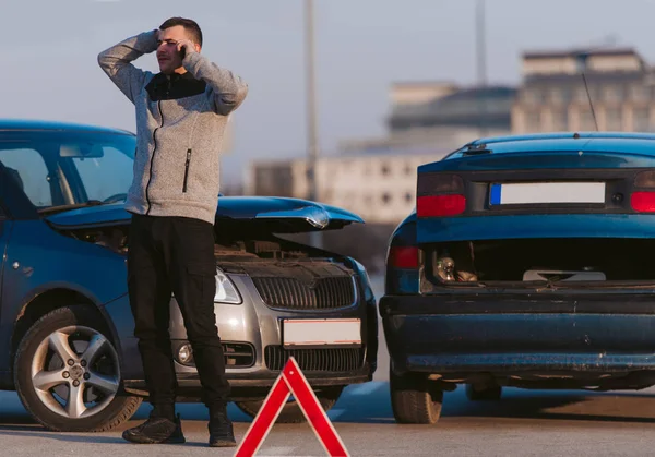 Car wrecking on the road — Stock Photo, Image