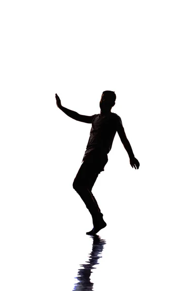 Λατρευτός άντρας που χορεύει απομονωμένος σε λευκό φόντο — Φωτογραφία Αρχείου