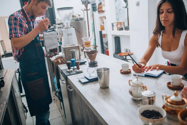 Caucasian Woman Writing Diary Coffee Shop While Drinking Coffee — Stock Photo, Image