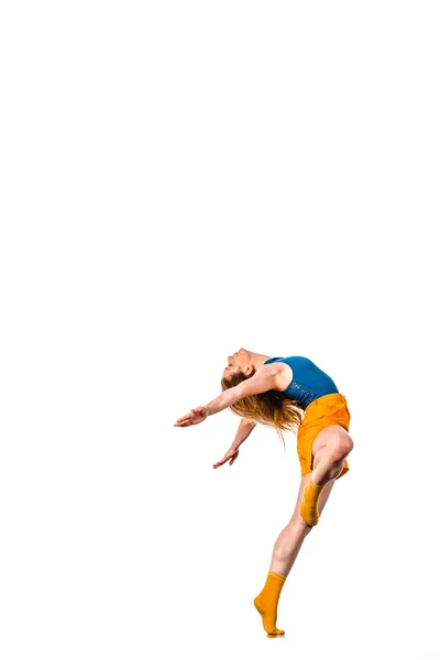 Ballerino che pratica in studio — Foto Stock