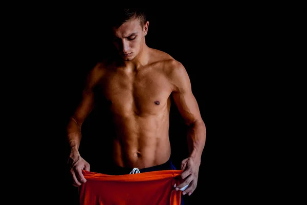 Homem Muscular Com Luvas Boxe Fazendo Uma Pausa Exercício — Fotografia de Stock