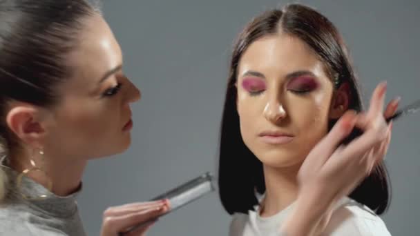 Maquillaje Artista Trabajando Haciendo Vlog Del Proceso Publicación Redes Sociales — Vídeos de Stock
