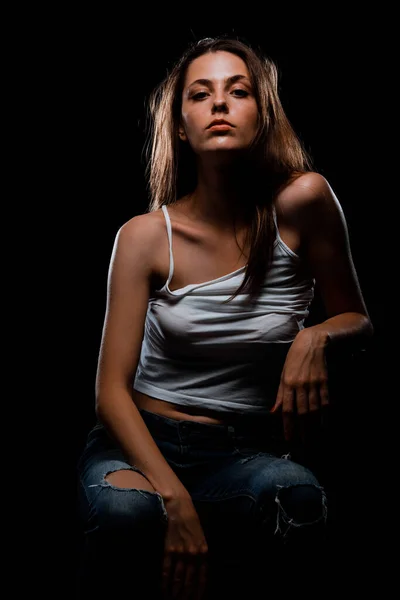 Studio Body Shot Una Modelo Femenina Moda Posando Ropa Moderna —  Fotos de Stock