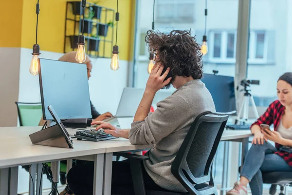 Handsome Bearded Guy Afro Haircut Working His Coworkers Startup Company — Stock Photo, Image