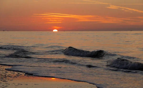 Kleurrijke Zonsondergang Aan Noordzeekust Het Engels Kanaal Manche — Stockfoto