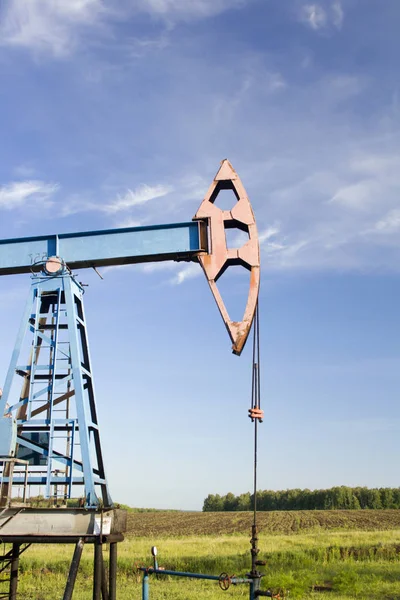 Olja Och Gas Branschen Arbete Olja Pump Jack Ett Oljefält — Stockfoto