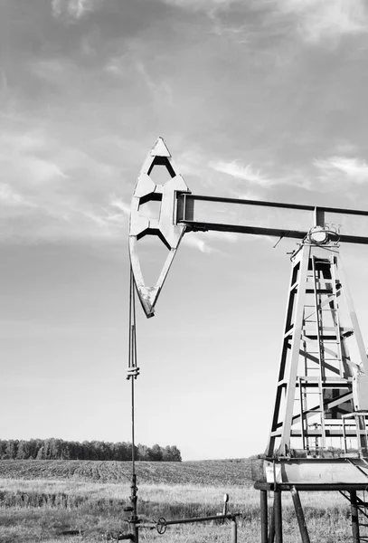 Olja pump jack — Stockfoto