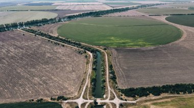 ekinleri olan tarlalar üst görünüm