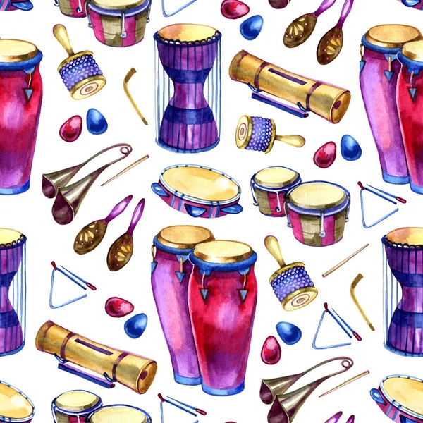 Naadloze patroon met drums in aquarel stijl op witte achtergrond. Percussie muziekinstrumenten. Kleurrijk ontwerp voor retro feest in memphis stijl. illustratie — Stockfoto