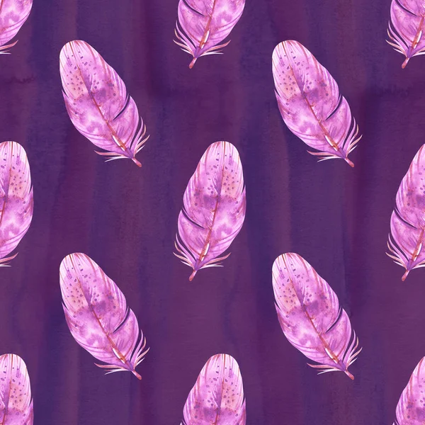 흰색 배경에 손으로 그린 수채화 깃털 매끄러운 패턴. 텍스처 핑크 보헤미안 장식. 포장지, 직물 및 직물용 파스텔 장식. — 스톡 사진