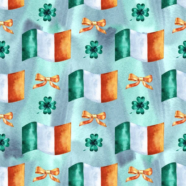Fondo sin costuras con los símbolos del Día de San Patricio. Acuarela ilustración dibujada a mano con bandera irlandesa — Foto de Stock