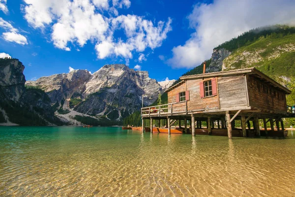 Braies Itália Julho 2018 Maravilhoso Cenário Verão Lago Braies Pragser — Fotografia de Stock