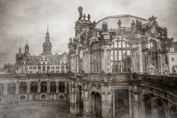 Дворец Стиле Барокко Цвингер Туманом Старом Городе Дрезден Германия — стоковое фото