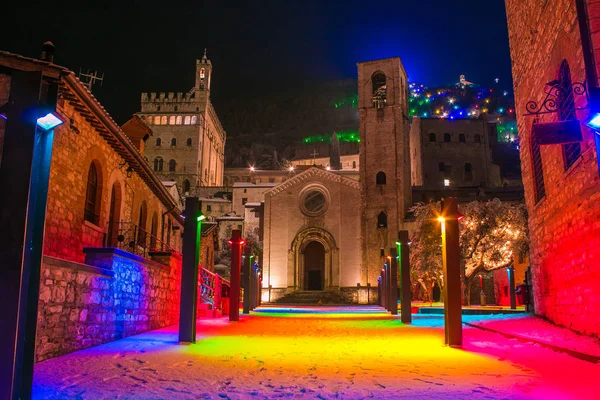 Gubbio merkezi kar ile Noel anda sihirli renkli kare