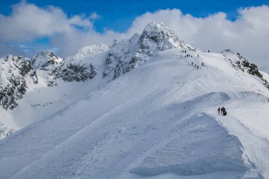 Kar pik, Kasprowy Wierch üzerinde Polonya Tatras Dağı trekking
