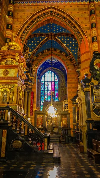 Krakow Polonia Marzo 2019 Interior Fantástica Iglesia Nuestra Señora Supuesta — Foto de Stock