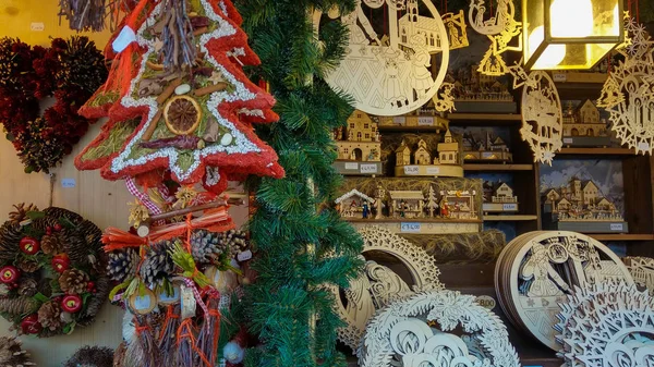 Bozen Italy Декабря 2018 Многоцветные Рождественские Украшения Бозене Christkindlmarkt — стоковое фото