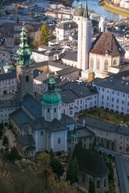 Avusturya'da Salzburg eski şehir havadan görünümü
