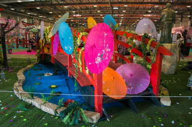 Bastia Umbra, İtalya - 11 Ekim 2019: Sınırsız bir kıtanın kültür ve geleneklerine kendinizi kaptırın. 11-12-13 Ekim 'de Doğu Festivali Umbria Fiere' deki Bastia Umbra 'ya geri döndü..