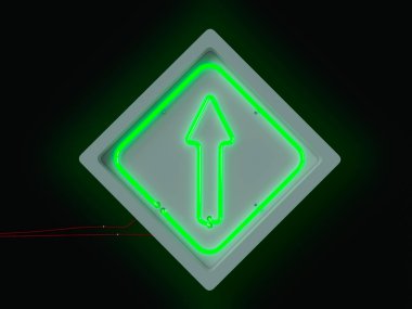 Neon ışıkları çerçeveler. Dekorasyon ve koyu arka plan üzerinde kaplama için işareti şablon.