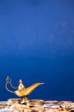 Dilek duman lamba gelme dışarı ile sihirli lamba