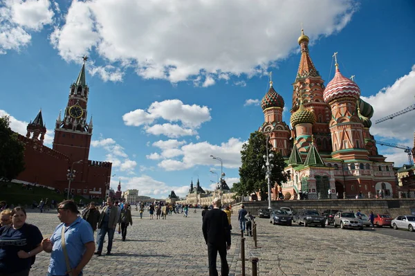 Moskova Rusya 2014 Kızıl Meydan Mimarisi Şehrin Sakinleri Konukları Bölgede — Stok fotoğraf