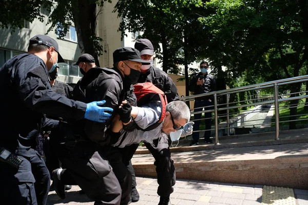 Almaty Kazajistán 2020 Protestas Durante Cuarentena Policía Detiene Ciudadanos Que — Foto de Stock