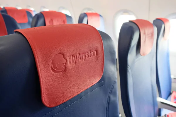 Almaty Kazajstán 2019 Capas Marca Para Asientos Avión Aerolínea Bajo — Foto de Stock