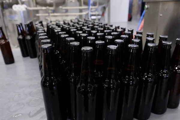 Flaskorna Redo För Märkning Anläggningen För Produktion — Stockfoto