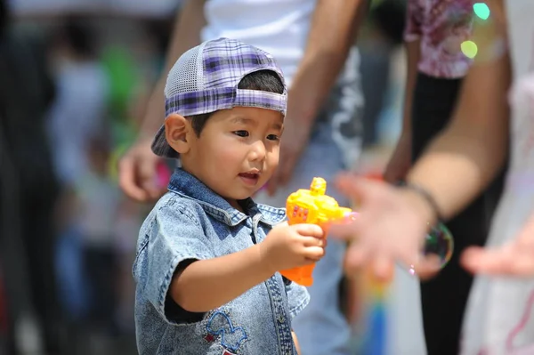 Almaty Kazakhstan 2011 Summer Holidays Park Carousels Families Spend Time — Stock Photo, Image