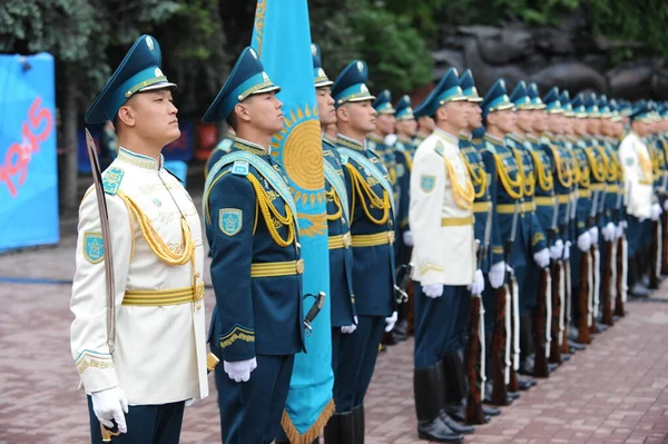 Almaty Kazakistan 2011 Celebrazione Del Grande Giorno Della Vittoria Maggio Foto Stock