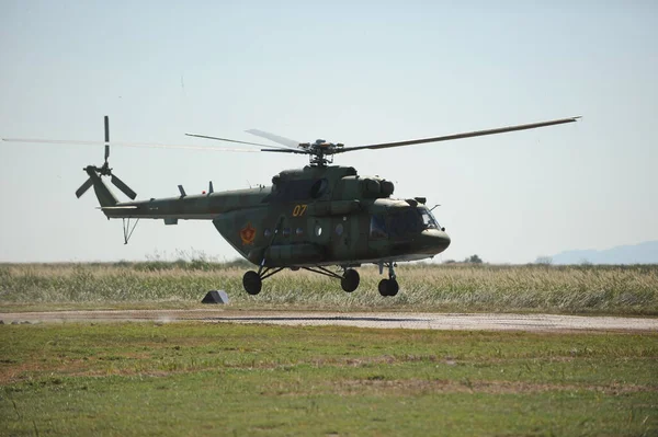 Region Ałmaty Kazachstan 2011 Lotnictwo Wojskowe Kazachstanu Helikopter Ląduje Terytorium — Zdjęcie stockowe